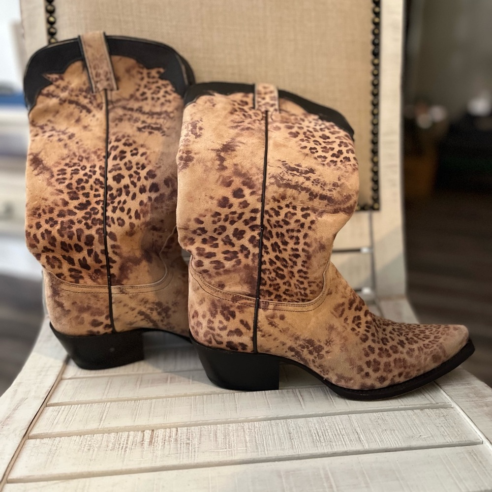 SOLD…NOCONA Leopard Print Leather Western Boots Sz. 8
